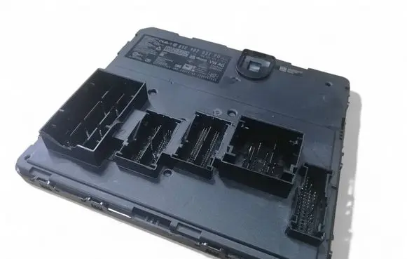 Audi A5 Central body control module 85E907031PD A2C78915900