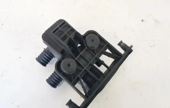 Coolant heater control valve