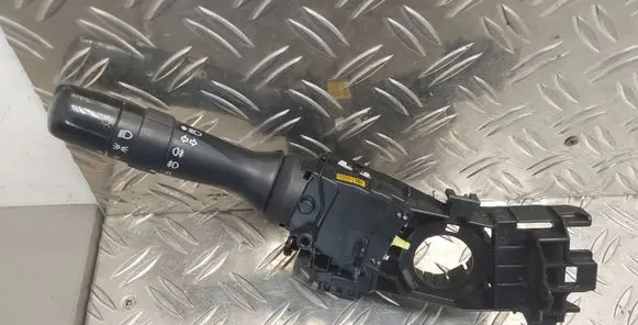 Toyota Verso Indicator stalk 05200 17F421