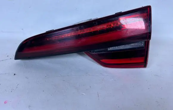 Audi A4 S4 B9 8W Third/center stoplight