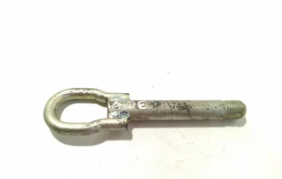 Chrysler 300 - 300C Towing hook eye 