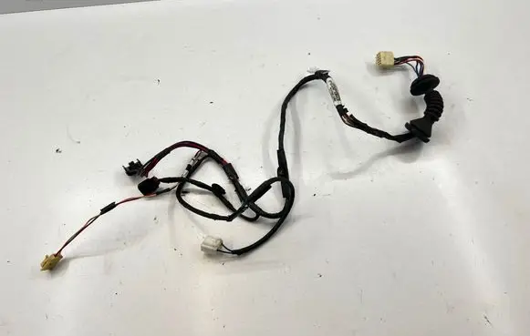 Toyota Hilux (AN10, AN20, AN30) Rear door wiring loom 821530K020