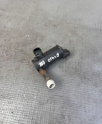 Lexus RX 450H Headlight washer pump 3670517591 8554201060