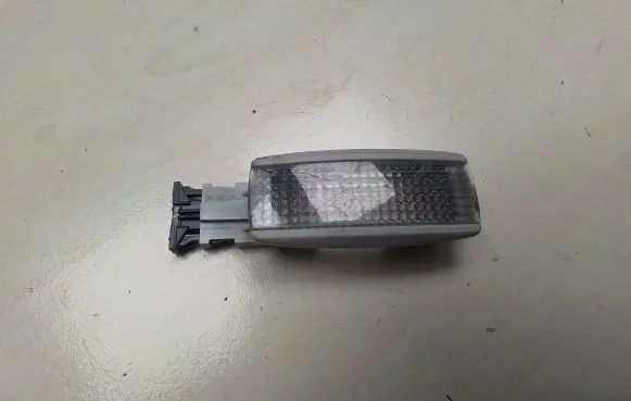 Volkswagen Touran I Other interior light 3B0947113