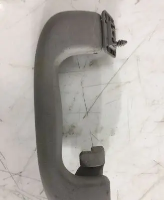 Opel Zafira B Rear interior roof grab handle 13260368