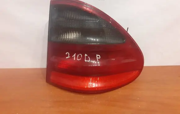 Mercedes-Benz E W210 Rear/tail lights A2108206864