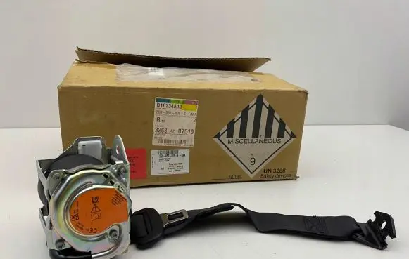 Volkswagen Taigo Rear seatbelt 2G0857805E