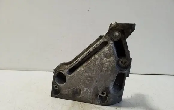 Audi A1 Engine mounting bracket 04L199207A