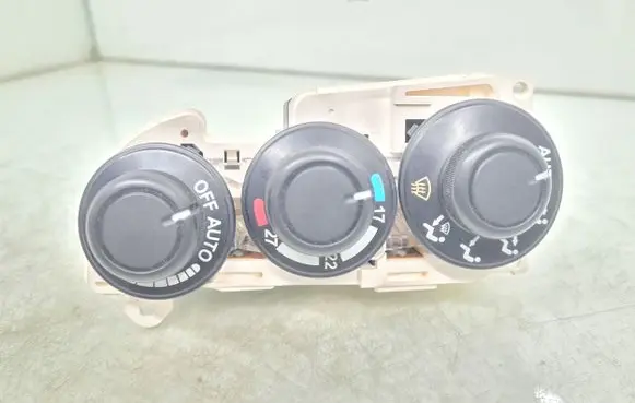 Honda Civic Climate control unit YG010