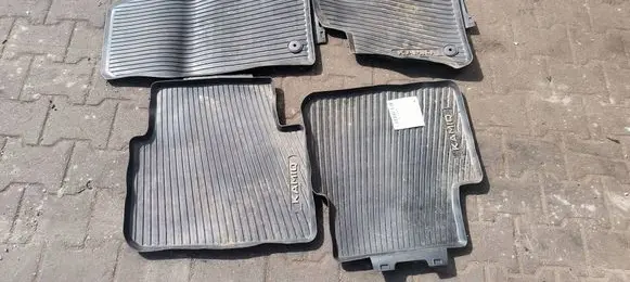 Skoda Kamiq Car floor mat set 