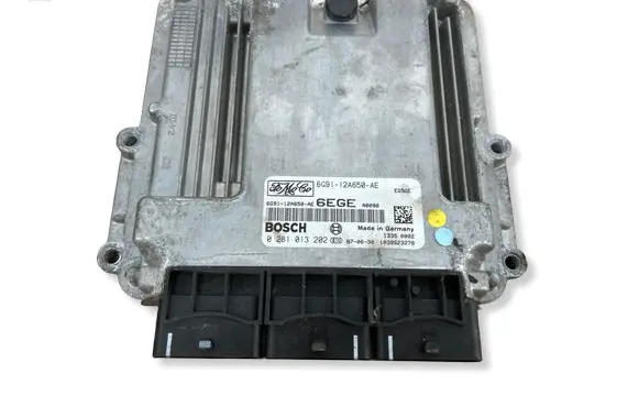 Land Rover Freelander 2 - LR2 Engine control unit/module 0281013202 6G9112A650AE 6G9112A650AD