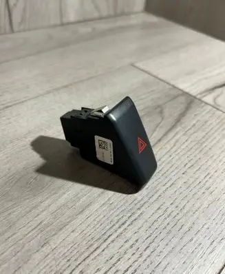 Ford Mondeo MK V Hazard light switch DG9T13A350ADW