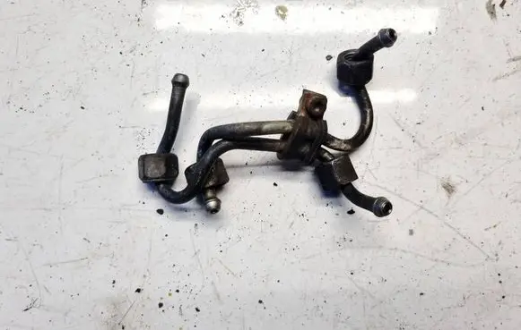 BMW X3 E83 Fuel line pipe 