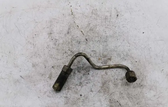 Nissan X-Trail T30 Fuel injector supply line/pipe NOCODE