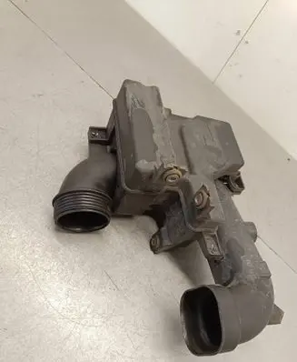 Hyundai i40 Intake resonator 282203Z300 281903Z300