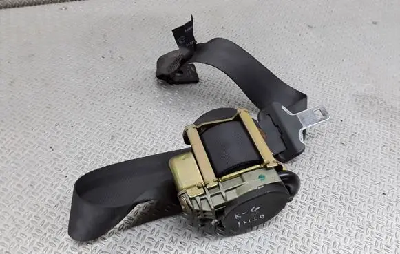 Renault Megane II Rear seatbelt 8200078387