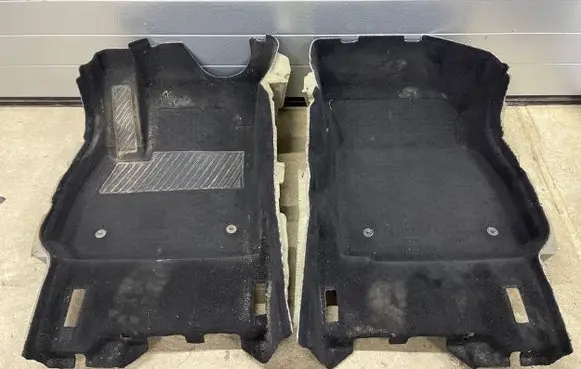 Opel Insignia B Front floor carpet liner 39117266 39140998