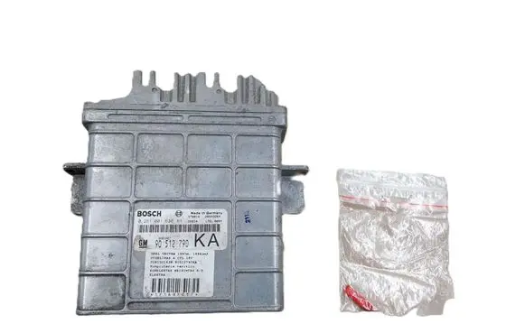 Opel Vectra B Engine control unit/module 90512790 0281001638