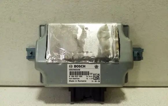 Jeep Cherokee Voltage converter/converter module 56029583AB 0199DC2300