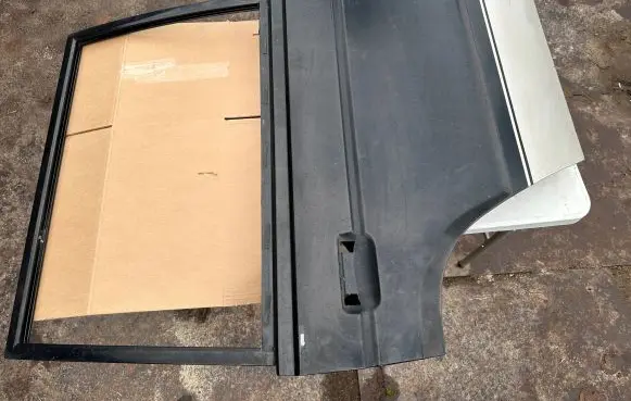 Mitsubishi Pajero Rear door MB408772