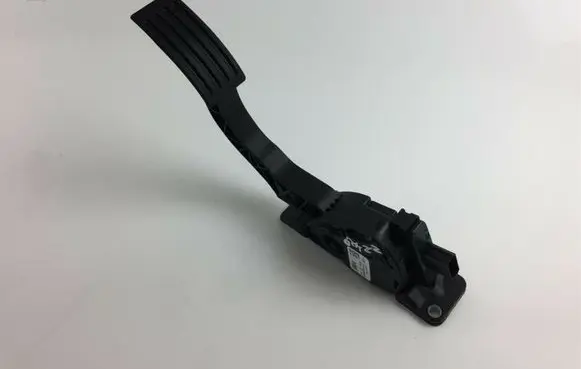 Volvo V40 Accelerator throttle pedal 31341778 Z2429