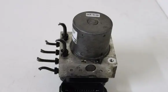 Hyundai i40 ABS Pump 589203Z910