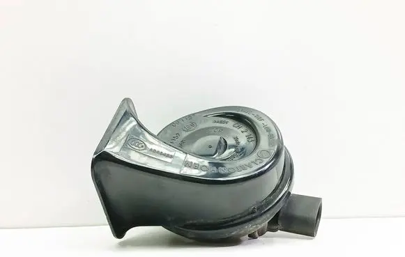 BMW 5 F10 F11 Horn signal 703881157 024148