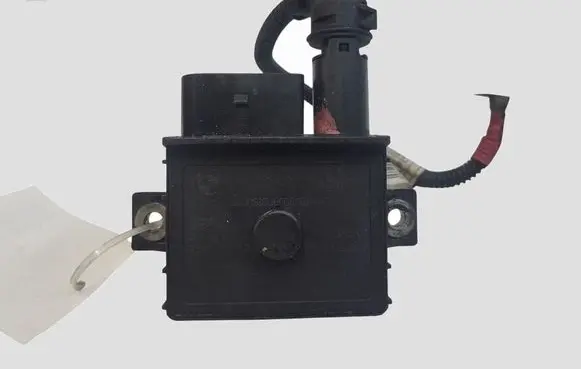 BMW 1 E81 E87 Glow plug pre-heat relay 0522120102 779800003