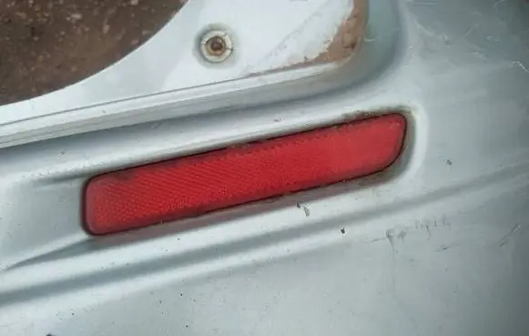 Suzuki SX4 Rear tail light reflector 