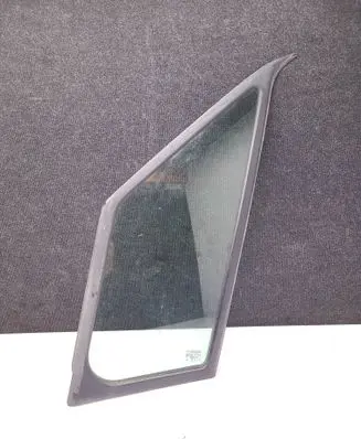 Mercedes-Benz Sprinter W906 Front door vent window glass four-door A9066711720