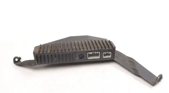 Volvo XC70 Sound amplifier 30752258