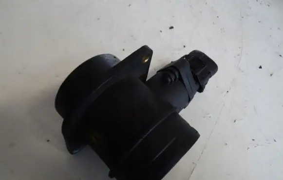 Alfa Romeo 147 Mass air flow meter 0280218120