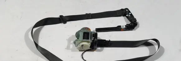 Chevrolet Camaro Front seatbelt 84496694 811831593 4611400000000L
