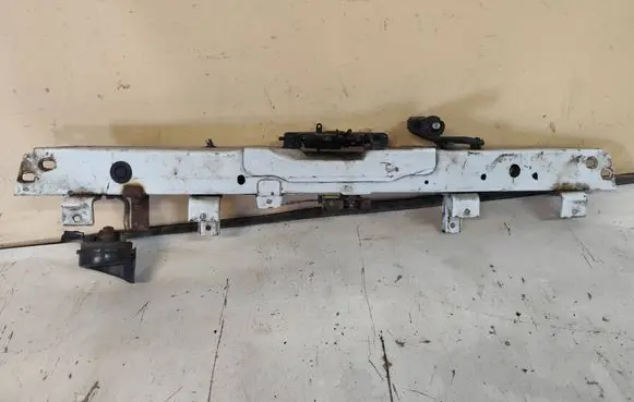Nissan Qashqai Top upper radiator support slam panel
