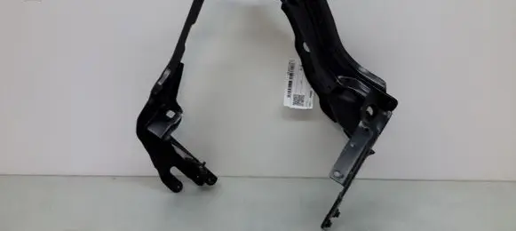 Headlight/headlamp mounting bracket