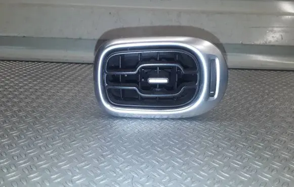 Citroen C3 Picasso Dash center air vent grill 9682570377