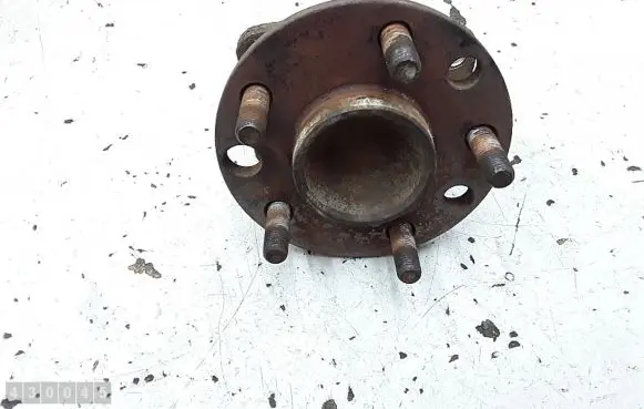 Ford Mondeo Mk III Rear wheel hub
