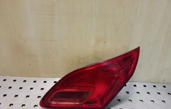 Opel Astra J Tailgate rear/tail lights