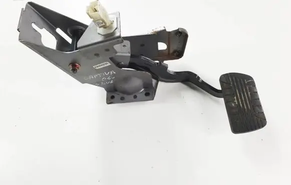 Chevrolet Captiva Brake pedal