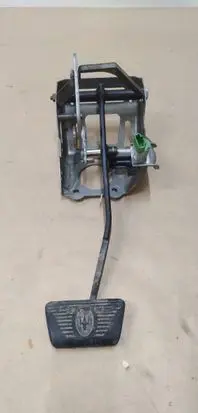Maserati Ghibli Brake pedal 66337 06700094410 00165