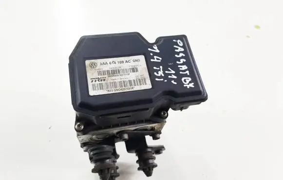 Volkswagen PASSAT B7 ABS Pump 3AA614109AC 54085622R 17654043