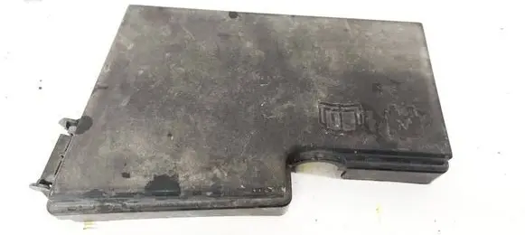 Volvo C30 Fuse box cover 30728347