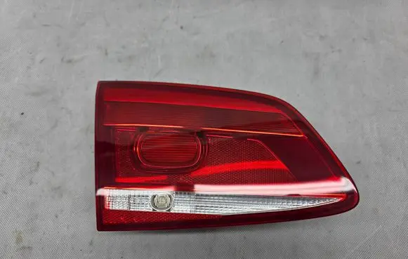 Volkswagen PASSAT B7 Tailgate rear/tail lights 3AF945093J