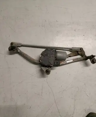 Volkswagen PASSAT B8 Front wiper linkage 