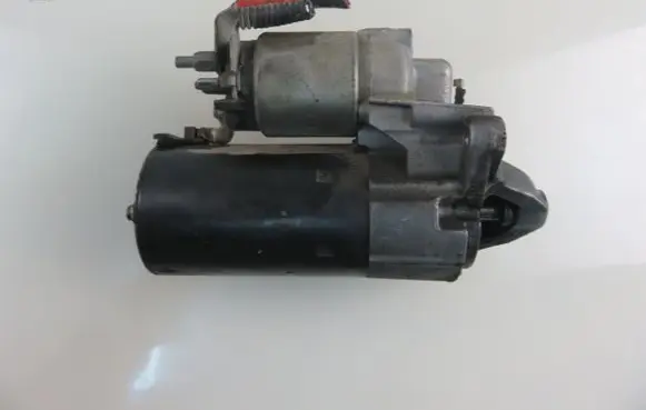 Renault Megane III Starter motor 0001108429 8200741476