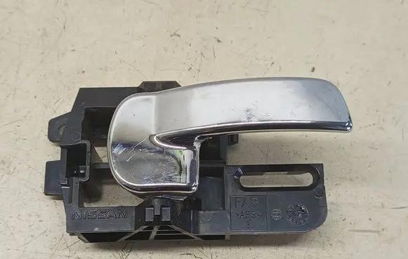 Nissan Qashqai+2 Front door interior handle 80670 8449