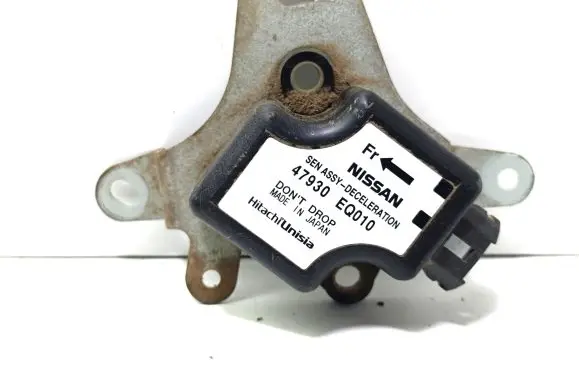 Nissan X-Trail T30 ESP acceleration yaw rate sensor 47930EQ010