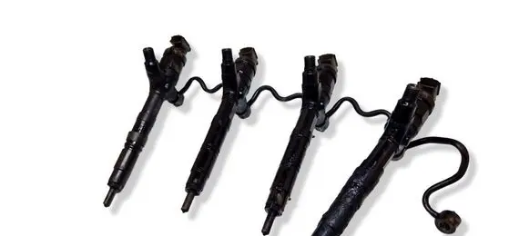 Toyota Avensis T250 Fuel injector 236700C010