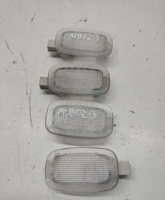 Mercedes-Benz R W251 Other interior light A2218250882 A2218250582 162043