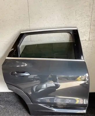 Audi e-tron Rear door